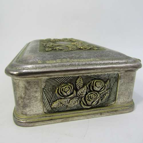 Vintage metal rose pattern jewellery box