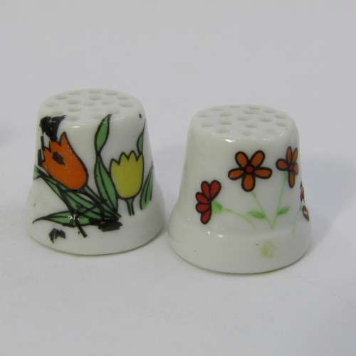 Lot of 5 porcelain thimbles