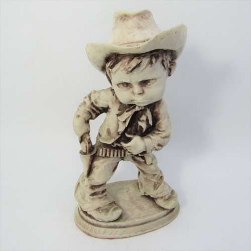 Vintage Resin Cowboy sculpture - 21cm