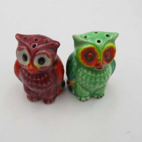 Pair of vintage owls salts and pepper shakers with mustard pot on stand