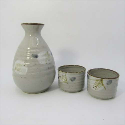Porcelain Japanese Sake set in box