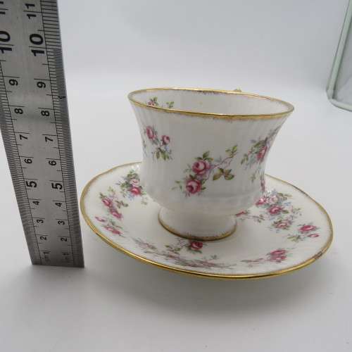 Vintage Elizabathan Rosamund cup and saucer