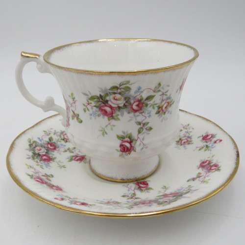 Vintage Elizabathan Rosamund cup and saucer