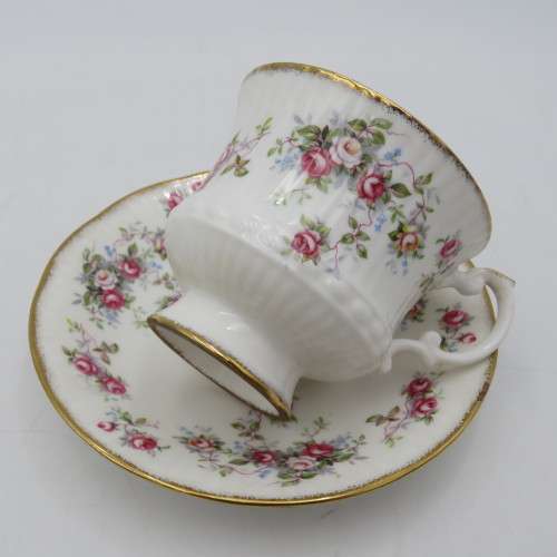 Vintage Elizabathan Rosamund cup and saucer