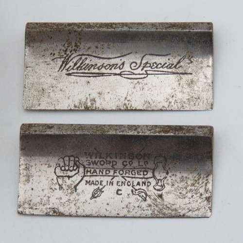 Vintage Wilkinson shaving kit with two blades in box - box broken