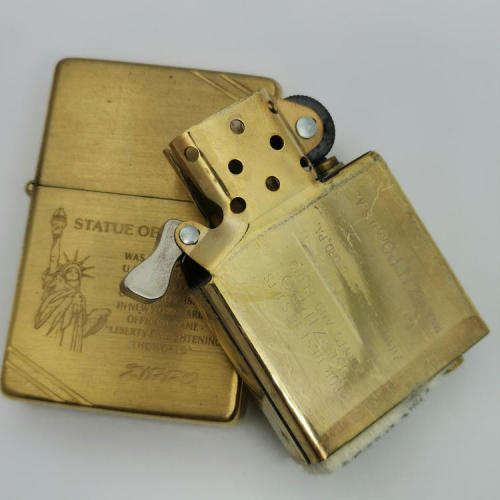 Original Zippo with Statue of Liberty
