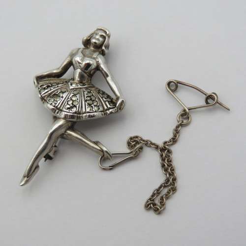 Pin Brooch Ballerina - Marcasite - Lovely safety chain