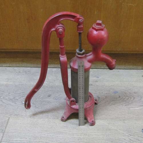 Vintage hand pump Hames Smart - Brockville, Ontario