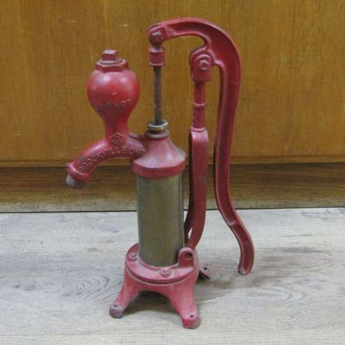 Vintage hand pump Hames Smart - Brockville, Ontario