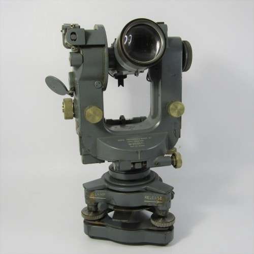 Vintage 1940`s Cooke, Throughton and Simms No. V03501 in original wood and leather case