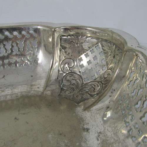Antique Walker and Hall silver plated serving basket with handle