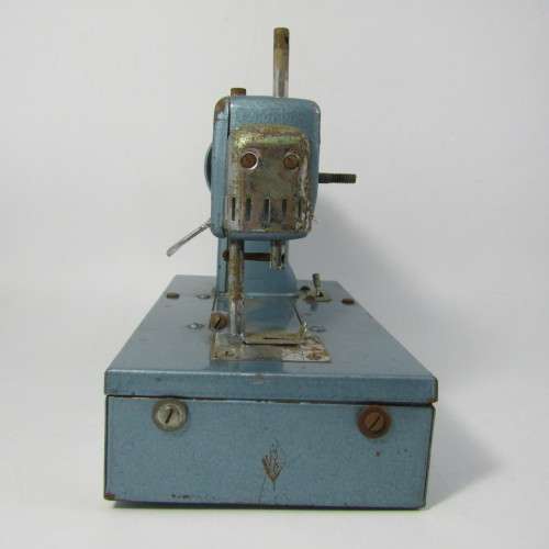 Vintage Sew-ette tin plate battery operated toy sewing machine - working - needs needle