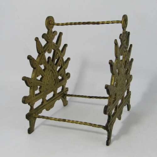 Antique Brass pen stand - one stabilizer loose