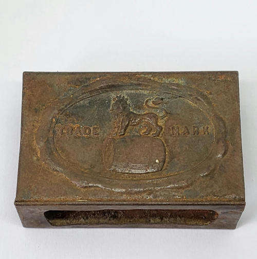 Vintage Ohlssons Famous Beers Matchbox holder
