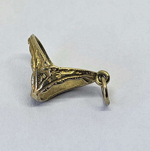 9Kt Gold panty charm pendant - Weighs 1.0g