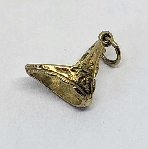 9Kt Gold panty charm pendant - Weighs 1.0g
