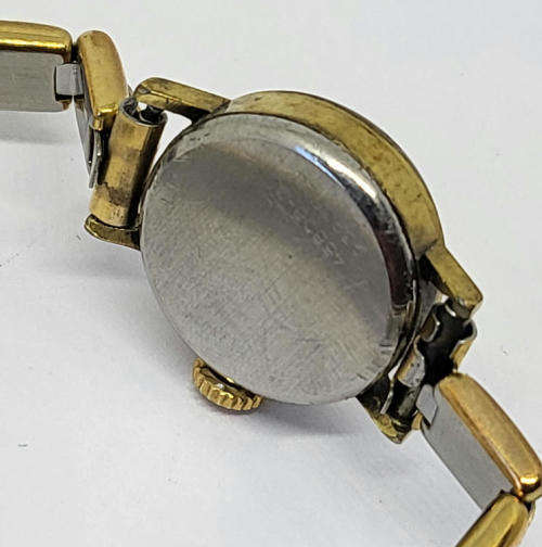 Vintage Universal Geneve manual wind ladies watch - Working