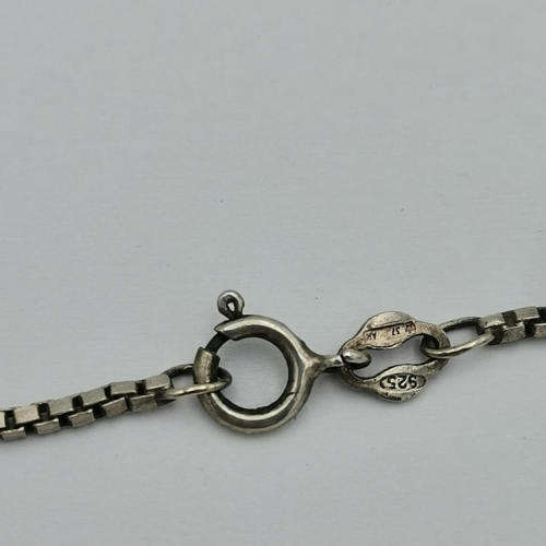 Silver necklace 58cm - weighs 6.4g