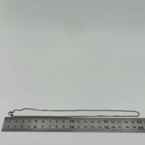 Silver necklace 41cm - weighs 6.9g