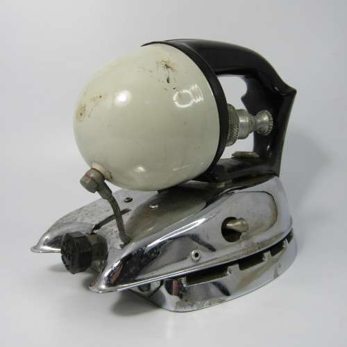 Vintage Tilley Domestic Iron - Kerosene Pressure model DN250A in original box