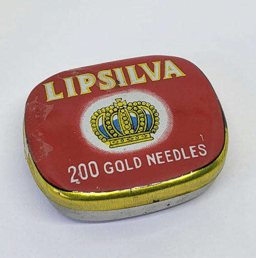 Vintage Lipsilva gramophone needles tin - Some contents
