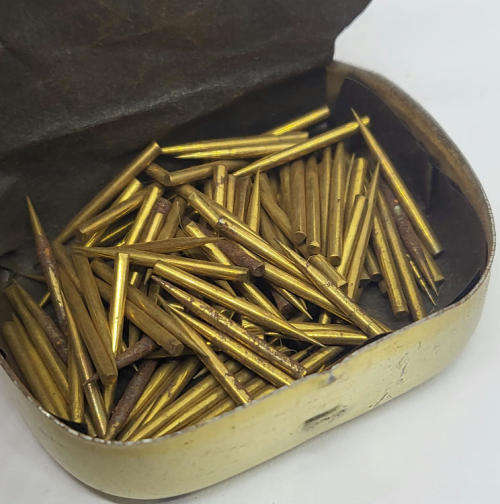 Vintage Champion gramophone needles tin - Some contents