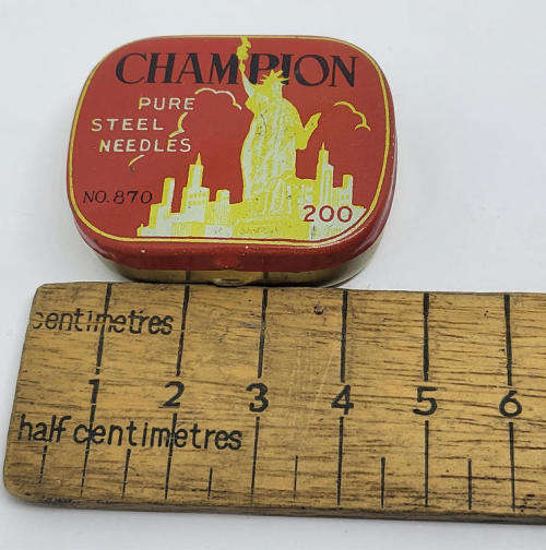 Vintage Champion gramophone needles tin - Some contents