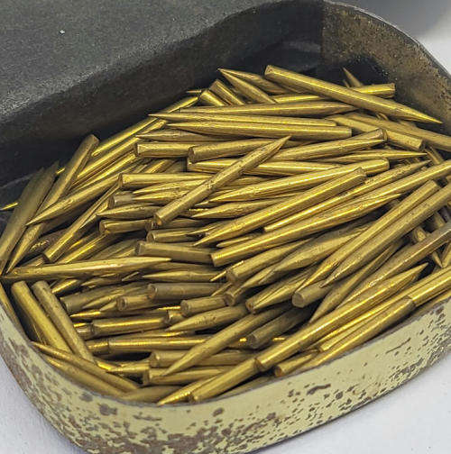 Vintage Waltz gramophone needles tin  - Some contents