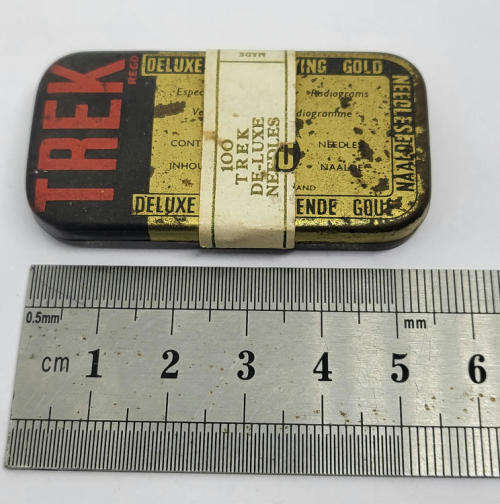 Vintage TREK gramophone needles tin - Some contents
