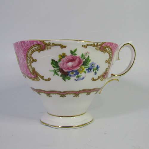 Royal Albert Lady Carlyle trio