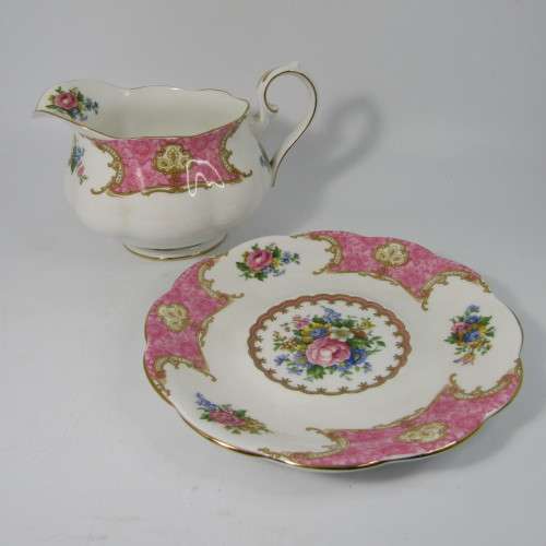 Royal Albert Lady Carlyle gravy boat & saucer