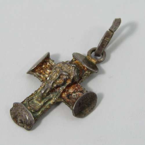 Sterling Silver cross pendant - weighs 2,7g