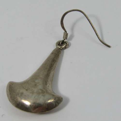 Pair of Sterling Silver earrings - weighs 4,0 grams