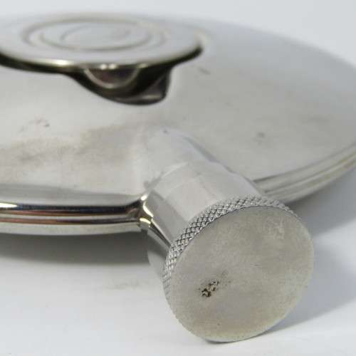 Dalvey Scotland stainless steel hipflask with foldable cup