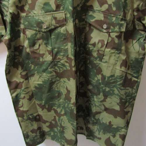 Koevoet Camo short sleeve shirt - size Large