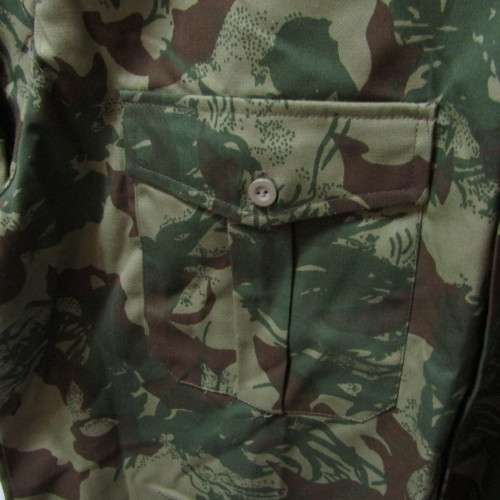 Koevoet Camo short sleeve shirt - size Large