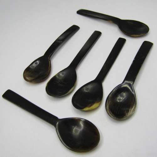 Set of 6 vintage horn spoons
