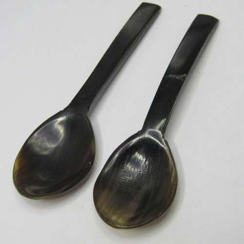 Set of 6 vintage horn spoons