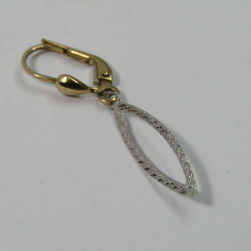 Pair of 9kt white & yellow Gold earrings - weighs 1,3g