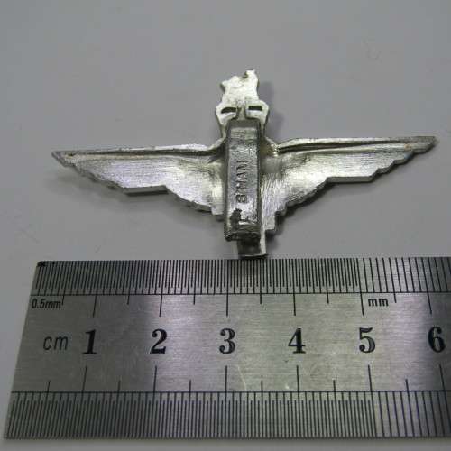 British Paratrooper cap badge