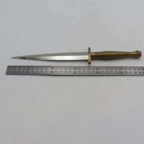 Handmade WW2 style Fairbairn Sykes fighting knife with brass handle in wooden box by Riaan Ras