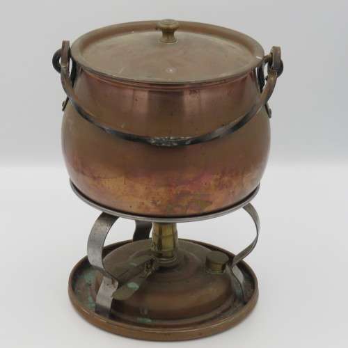 Vintage copper parafine / lampoil stove with pot