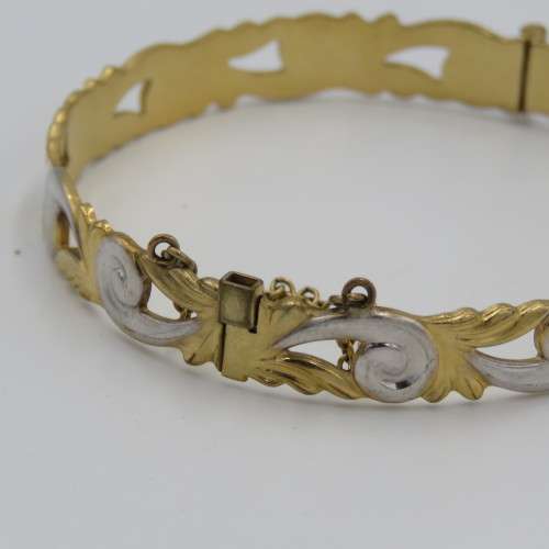Vintage White & Yellow gold bangle with metal core - safety chain - weight 12,7 g
