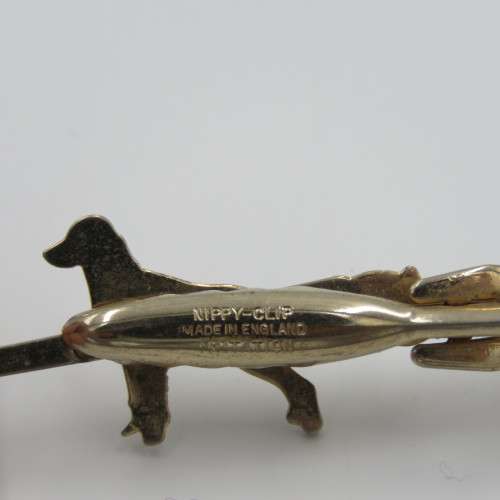 Hunting tie pin with Rifle and dog