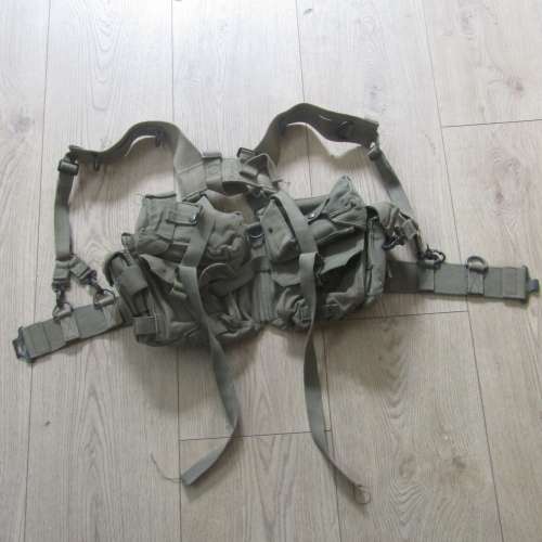 SA Army wobbing kidney pouches and yoke