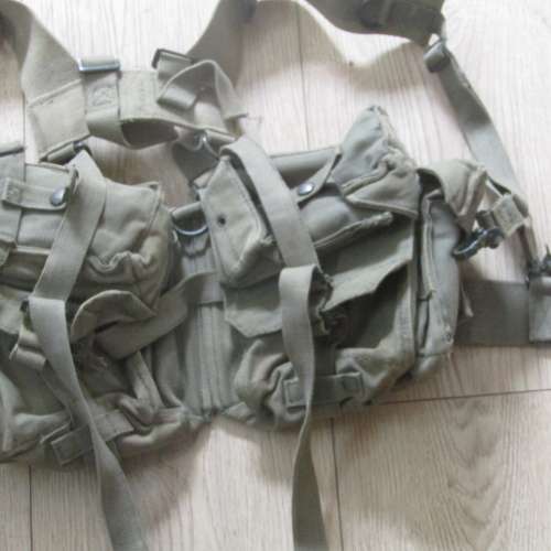 SA Army wobbing kidney pouches and yoke