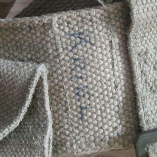 SA Army wobbing kidney pouches and yoke