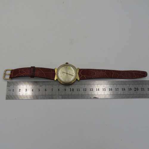 Vintage Hamilton Automatic men`s watch with dove tail lugs - working