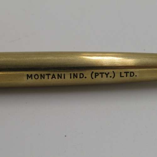 12 karat Gold filled Sheaffer pen with 14 carat gold nib