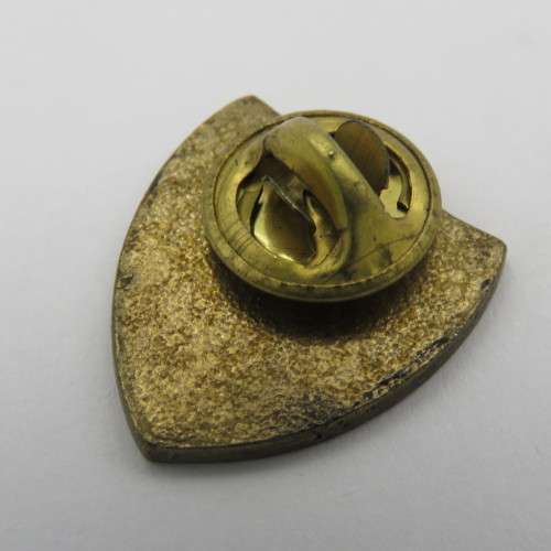 Cougar R.FC rugby club pin badge